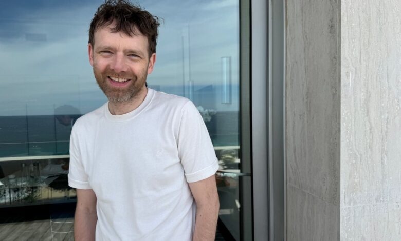 Antoine Reinartz devuelve la vida a Samuel Paty en “L’Abandon” Antoine Reinartz devuelve la vida a Samuel Paty en “L’Abandon”